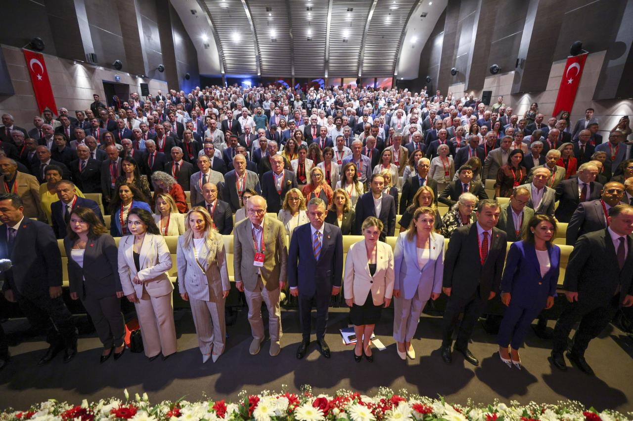 CHP Program Çalıştayı... Ekrem İmamoğlu: Bizler Gövdemizi Taşın Altına Koyarken Her Bir Vatandaşımız Da Elini O Taşın Altına Sokmalıdır