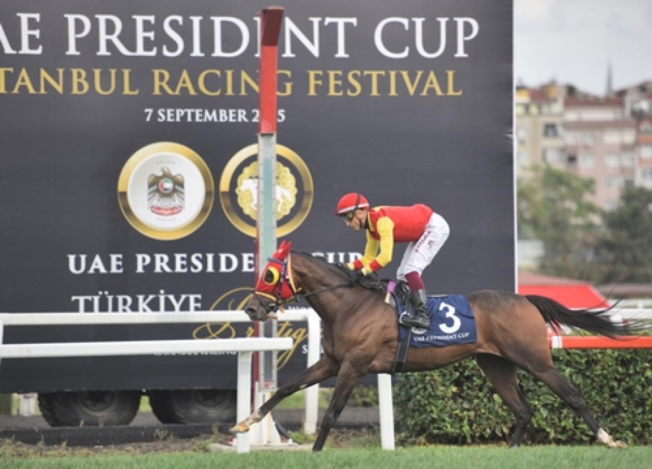 Uluslararası UAE Boğaziçi Koşusu’nda zafere Borrego ulaştı