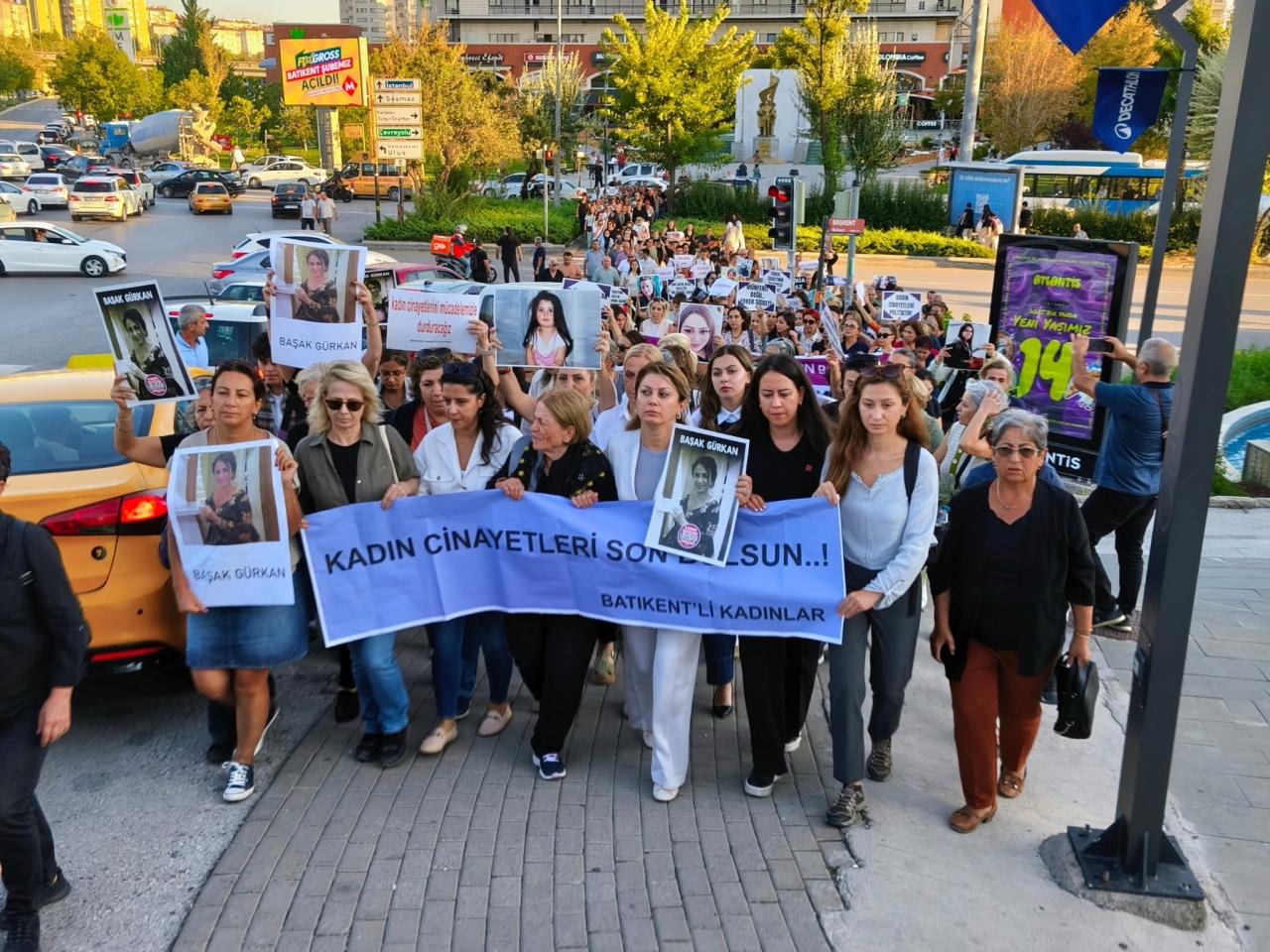 CHP Kadın Kolları'ndan Ankara'da Öldürülen Başak Gürkan Arslan İçin Yürüyüş