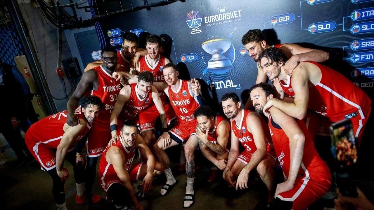 CHP Genel Başkanı Özgür Özel: 