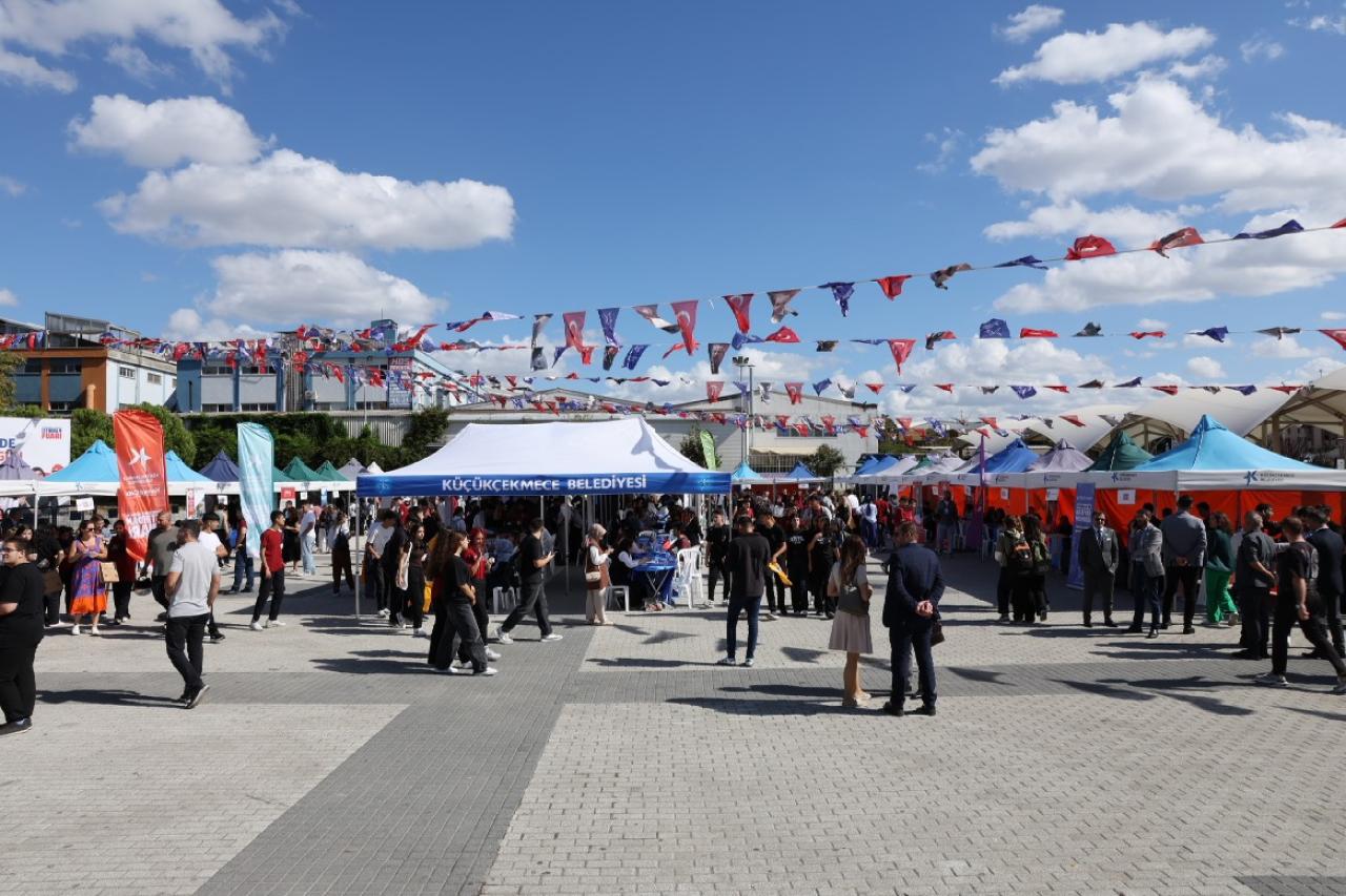 İSTİHDAM FUARI’NIN İKİNCİSİNİ DÜZENLEDİ