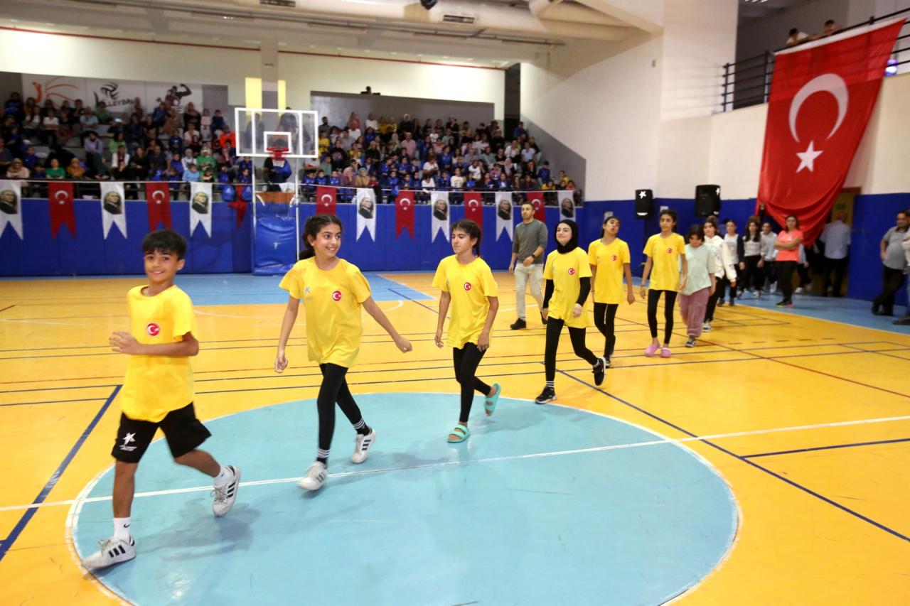 14 BRANŞTA KIŞ SPOR OKULLARI BAŞLADI