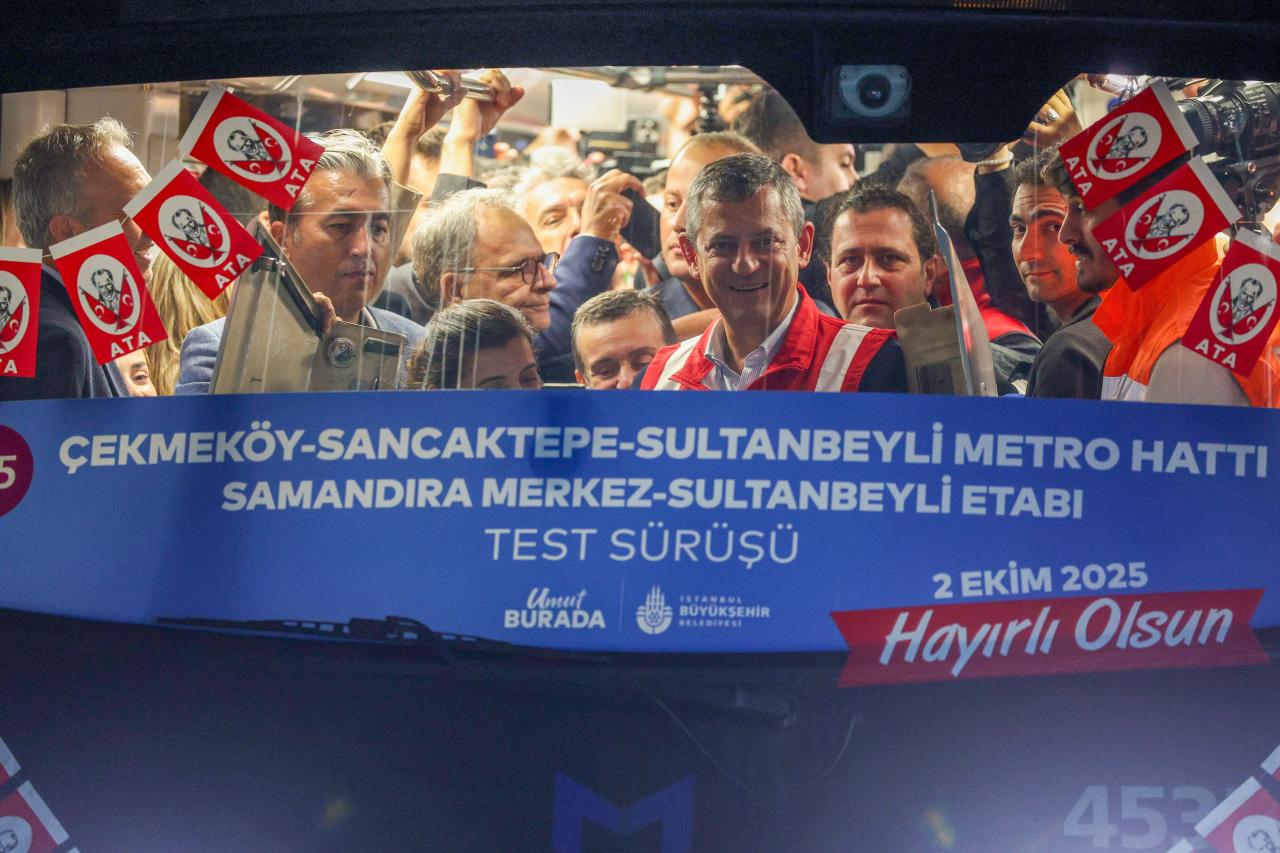 CHP Lideri Özgür Özel, İBB Çekmeköy - Sancaktepe - Sultanbeyli Metro Hattı 2. Etap Test Sürüşüne Katıldı