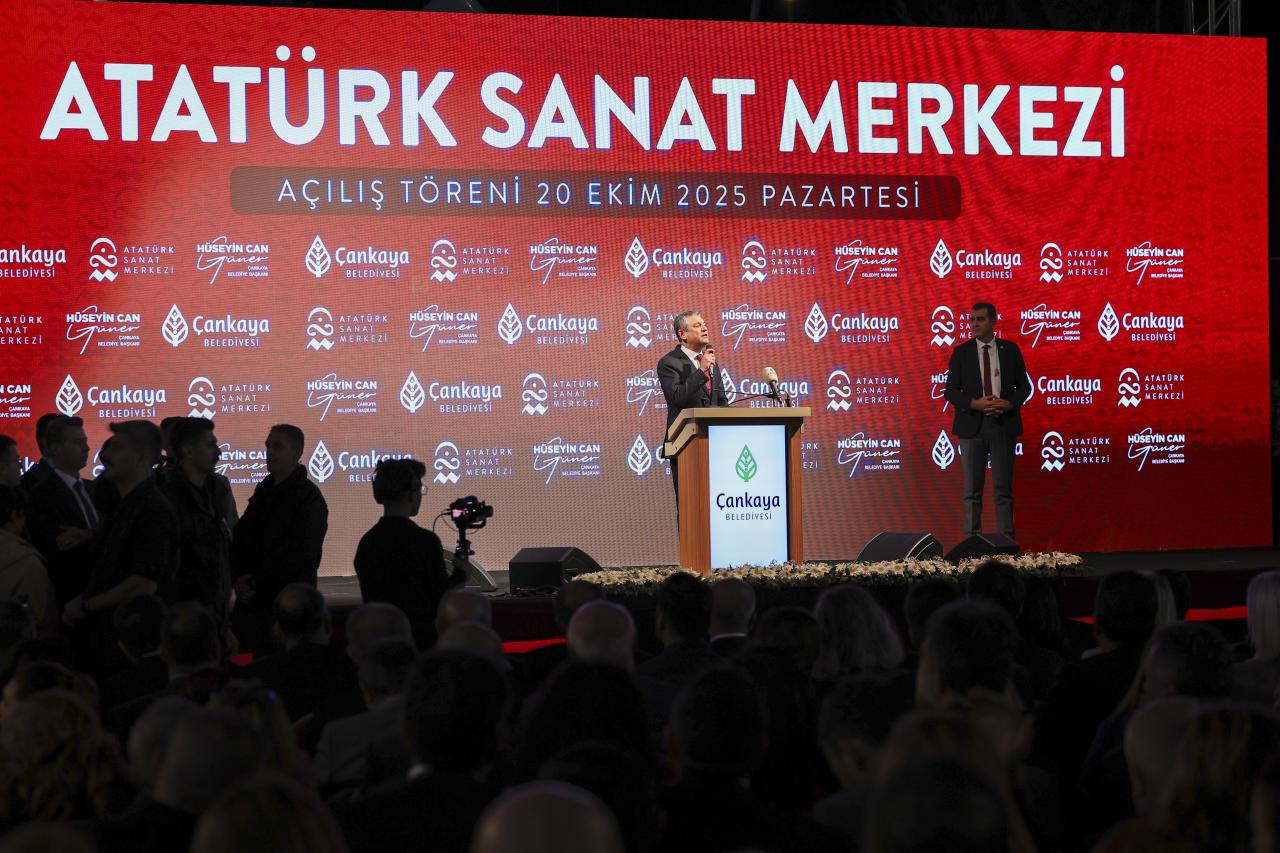 CHP Lideri Özgür Özel: “‘İpe Sapa Gelmez İftiranameler’ Demiştik, 500 Sayfalık Bir Perişanlık Belgesiyle Karşı Karşıyayız”