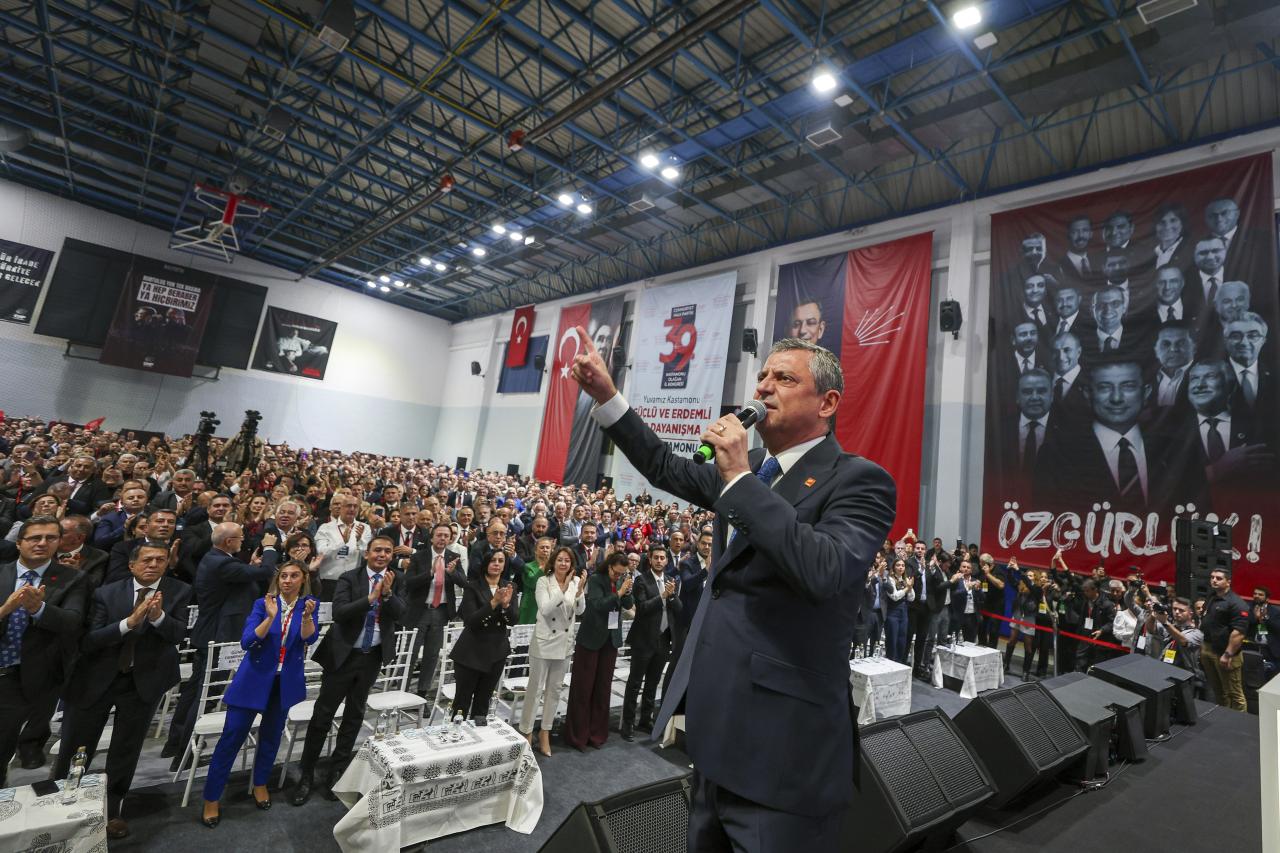 Cumhuriyet Halk Partisi Genel Başkanı Özgür Özel: “Cesareti Varsa Karşımıza Çıksın, Defterini, Notunu Milletimiz Versin”