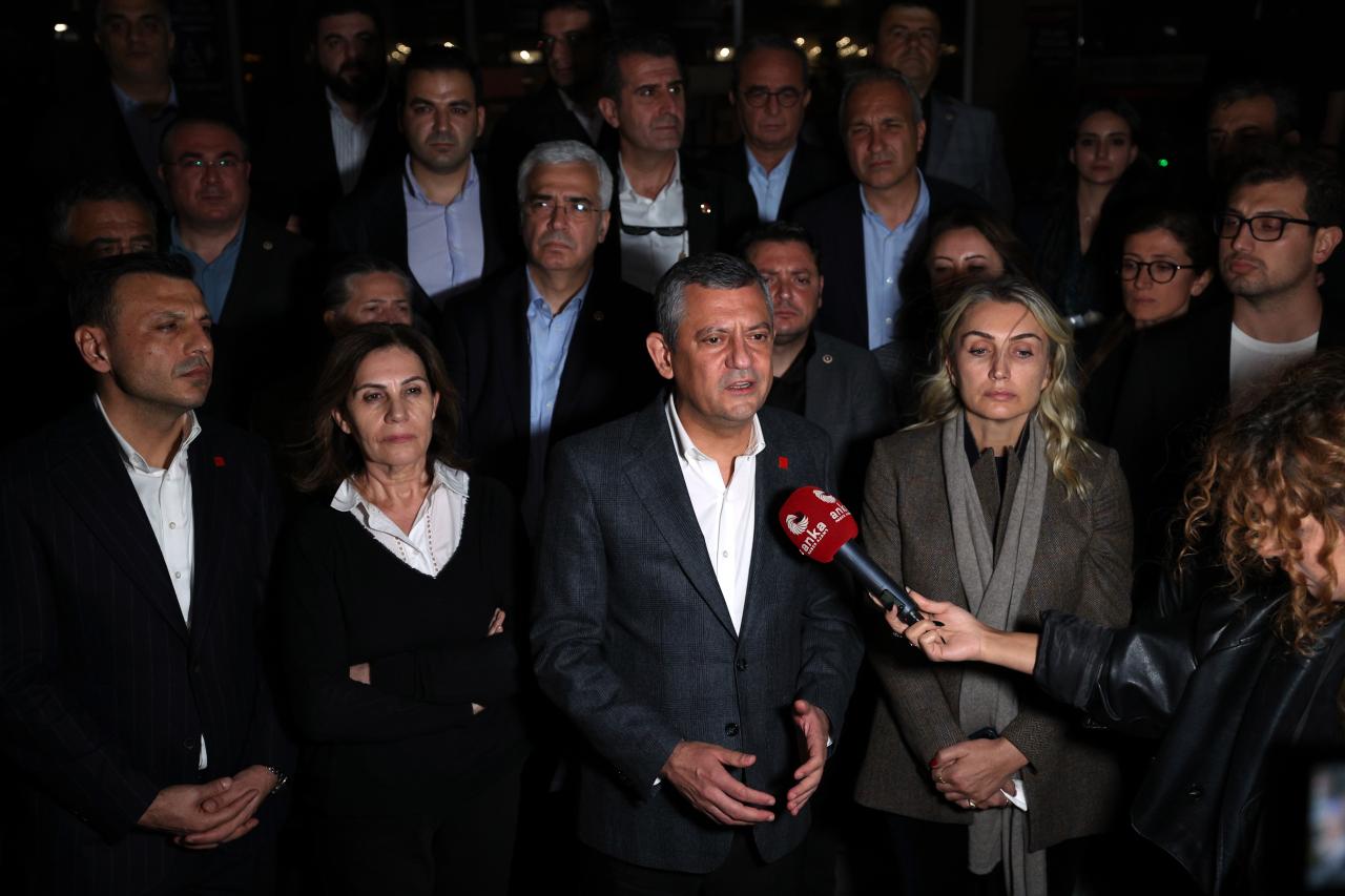 Cumhuriyet Halk Partisi Genel Başkanı Özgür Özel: “Bugün Bizim İçin Bir Bitiş Değil, Başlangıçtır; Bu Acizler Bitmiştir”