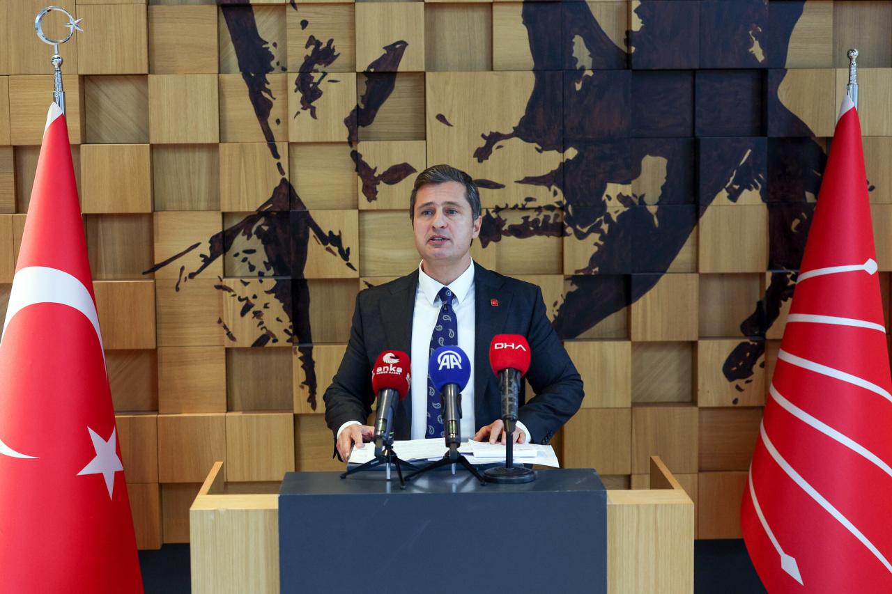 Deniz Yücel: “Hiçbir Suça, İftiraya, İddianameye Sığdıramadığınız İmamoğlu'nu Casuslukla Suçlayıp 86 Milyonun Gözünde İtibarsızlaştıramazsınız”