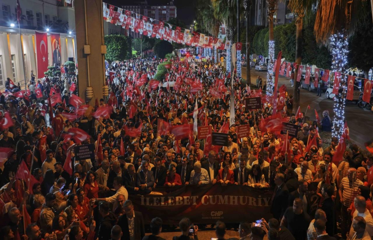 29 Ekim Cumhuriyet Bayramı Adana’da On Binlerce Vatandaşın Katılımıyla Büyük Coşku Ve Gururla Kutlandı.