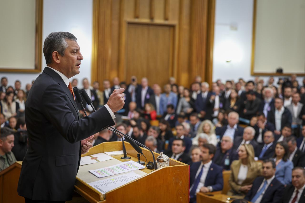 CHP Lideri Özgür Özel: “Akın Gürlek, Başsavcılık Görevinin ve Maaşının Yanında Başka Bir Gelir Elde Ettin Mi?”