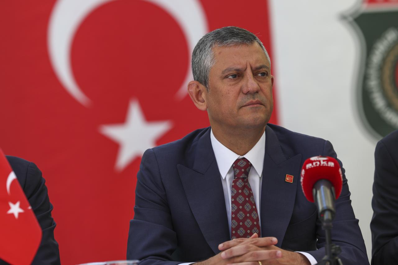 CHP Lideri Özgür Özel: Aziz Şehitlerimize Allah’tan Rahmet; Aileleri, Silah Arkadaşları ve Milletimize Sabır Diliyorum