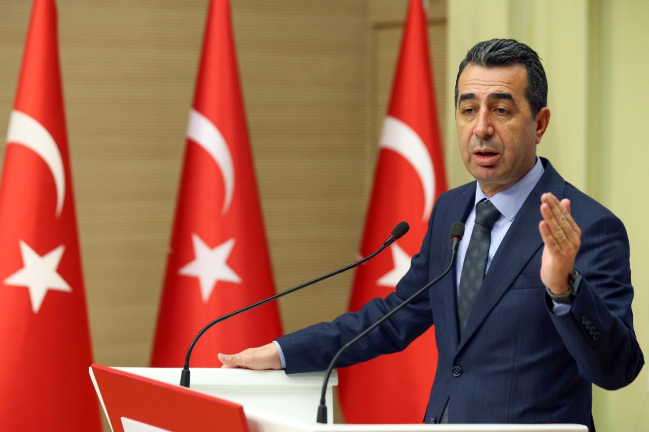 Erhan Adem: “Dört Canımız Öldükten Sonra Akıl Eden Bir Bakanlığın Yapacağı Tek Şey İstifa Etmektir”