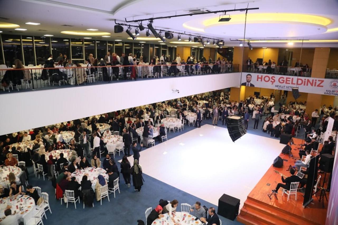 KÂĞITHANE’DE ÖĞRETMENLER GÜNÜNE ÖZEL BİRLİKTELİK