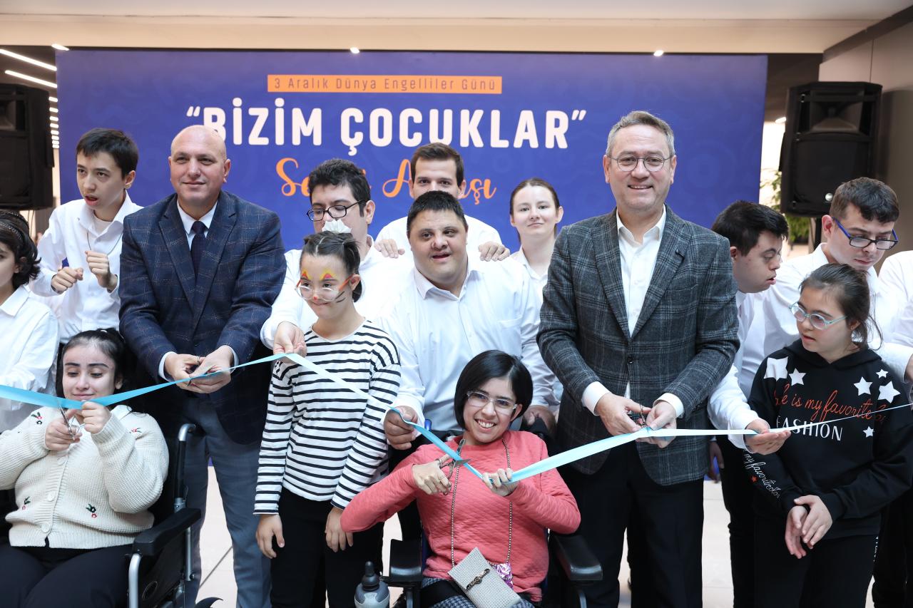 “BİZİM ÇOCUKLAR” SERGİSİ AÇILDI