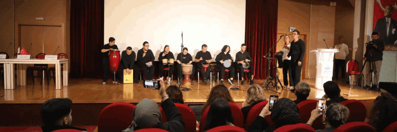 SARIYER’DE ENGELLİ ÇOCUK VE AİLELERİNİN GÜÇLENMESİ İÇİN YENİ YAKLAŞIMLAR SEMPOZYUMU