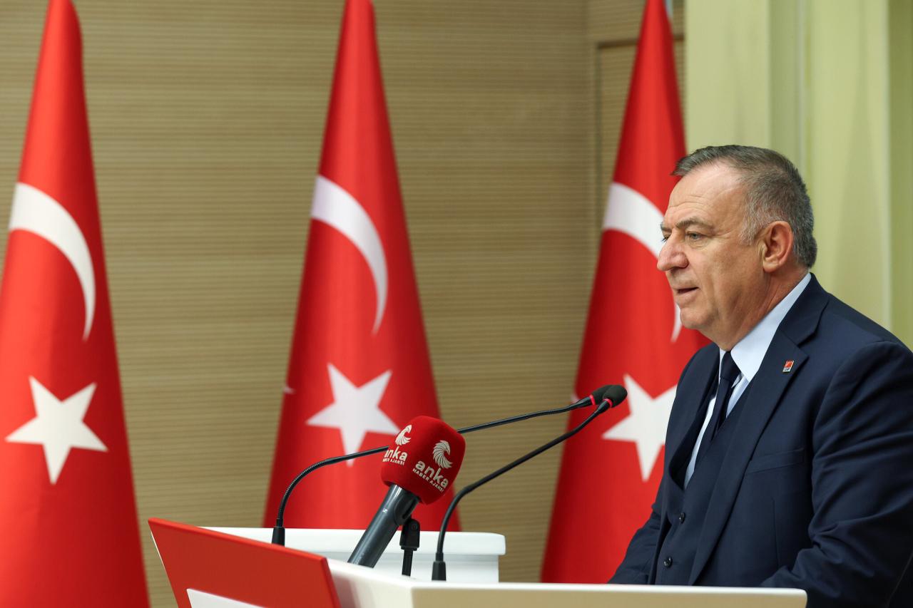 Gökan Zeybek: Mansur Yavaş, Ankara’nın Talan Edilmesine İzin Vermediği İçin Soruşturmaya Konu Ediliyor, Dürüstlük Yargılanmak İsteniyor!