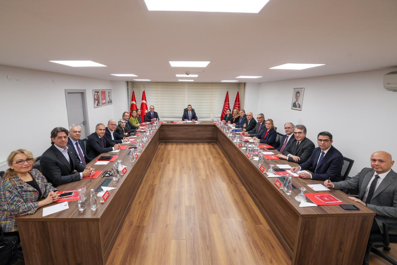 CHP Genel Başkanı Özgür Özel, CAO Toplantısına Başkanlık Etti