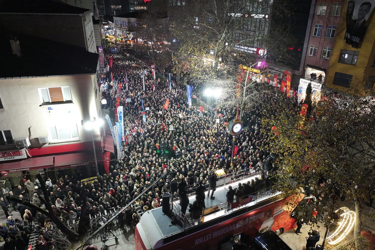 Cumhuriyet Halk Partisi Genel Başkanı Özgür Özel: “Türkiye’ye Ses Veriyoruz: Geçim Yoksa Seçim Var”