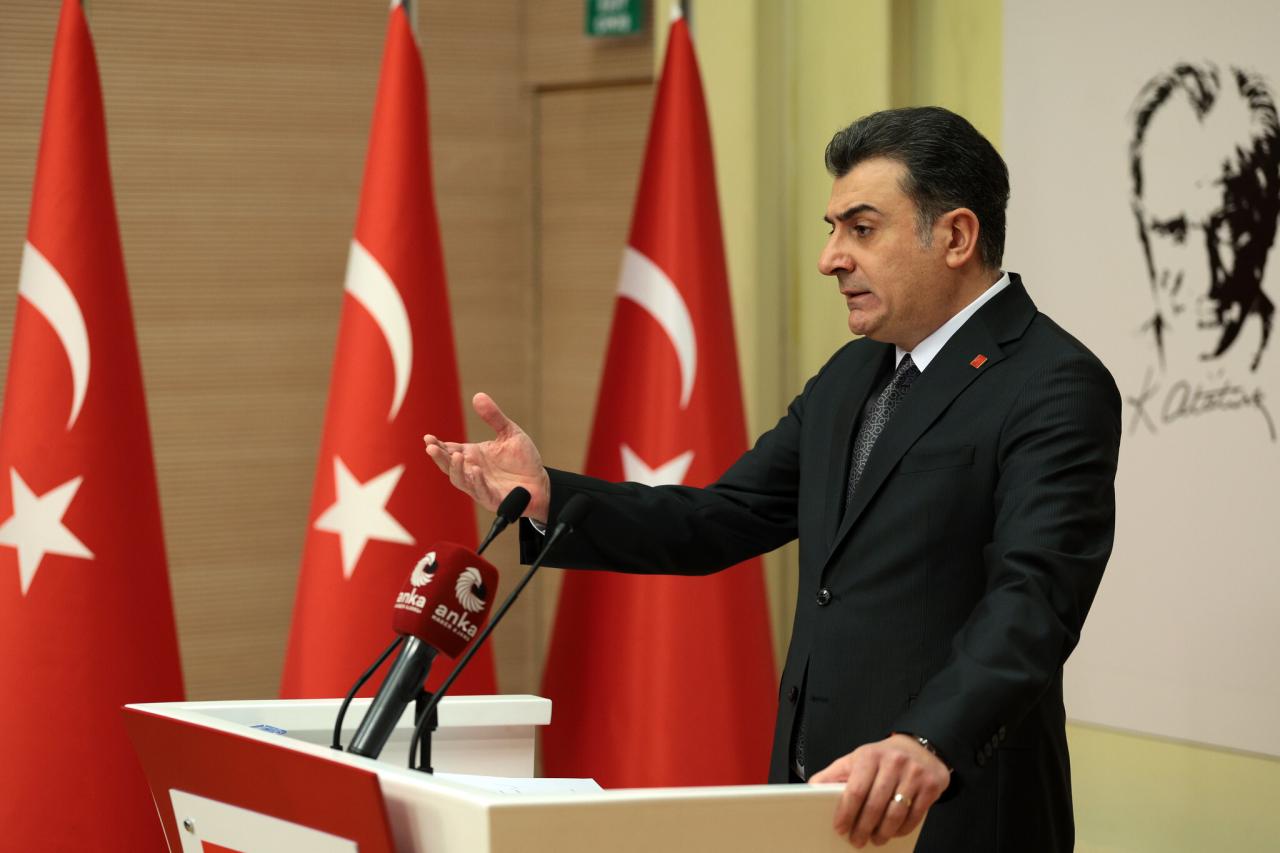 Zeynel Emre: “Hem Asgari Ücretli Hem Emekli İçin Meclis’te 7/24 Nöbet Tutacağız”