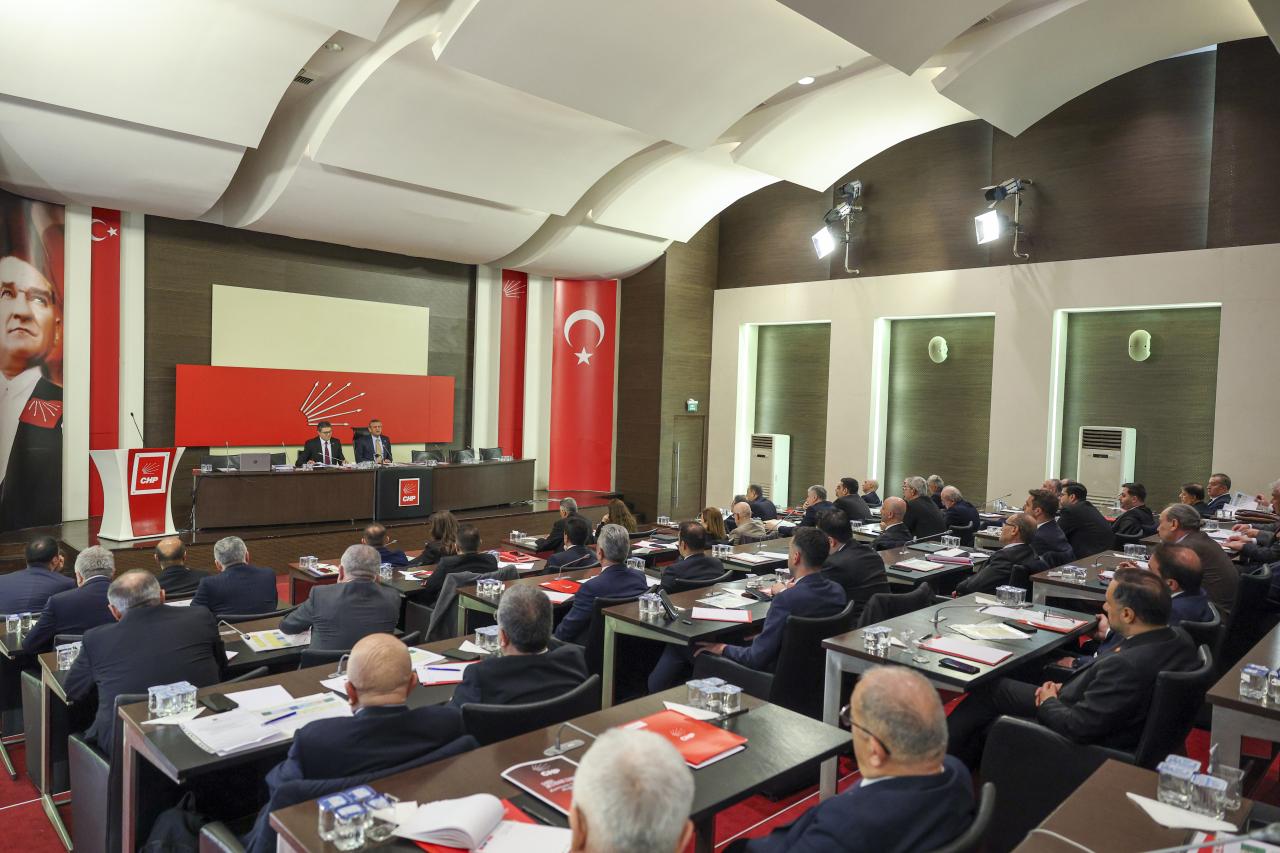 Cumhuriyet Halk Partisi Genel Başkanı Özgür Özel, İl Başkanları Toplantısına Başkanlık Etti