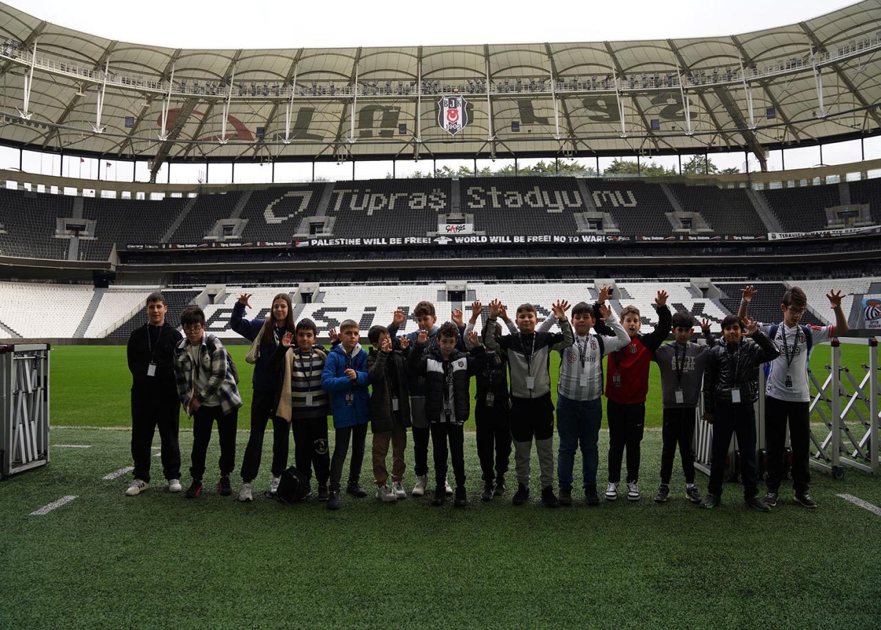 Beşiktaş Stadyumu’nda gençlik heyecanı
