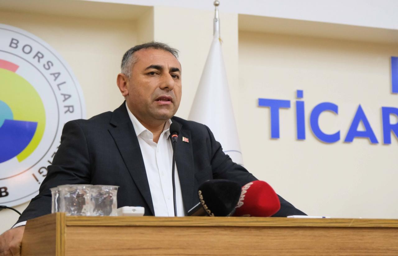 “Deprem Gerçeğiyle Yaşamak” paneli Kozan’da düzenlendi