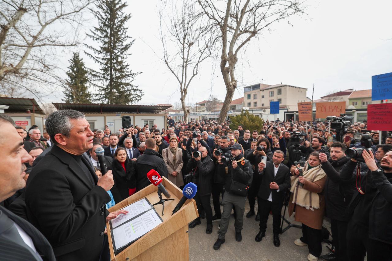 CHP Lideri Özgür Özel: “Tayyip Bey Muhalefet, Biz İktidar Olmuşuz; Geleceğin İktidarına Muhalefet Ediyor”