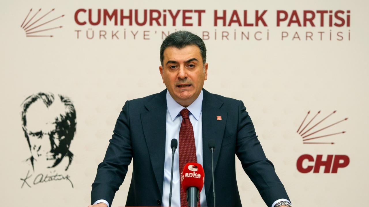 Zeynel Emre'den Murat Kurum'a: “Biz Sadece Yardım Götürmedik, Kalıcı Eserler Yükseltiyoruz”