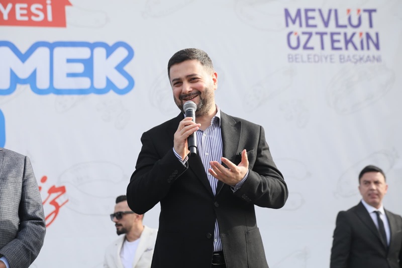 Kâğıthane’de 5 Tonluk Sucuk Ekmek İkramı