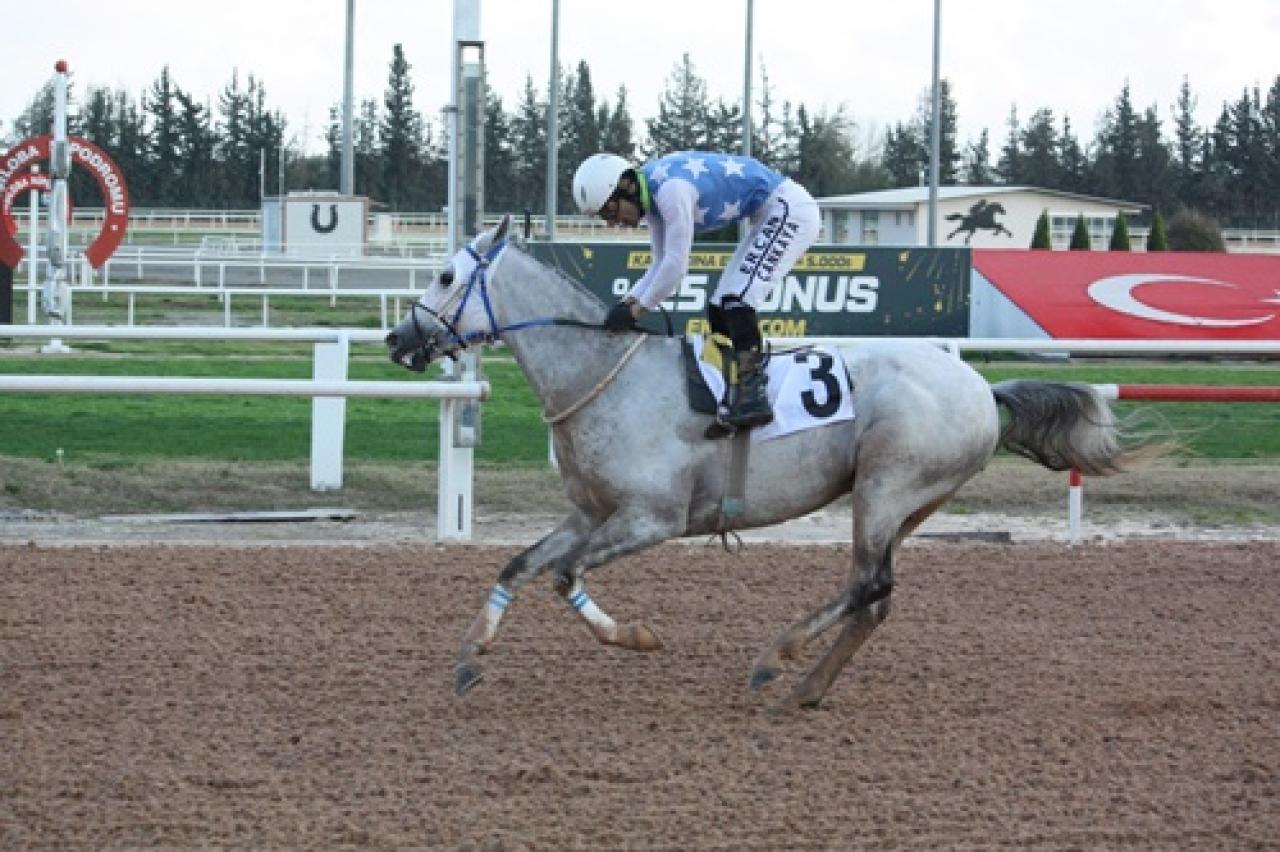 Misak-ı Milli Koşusu’nu Gürayhan kazandı