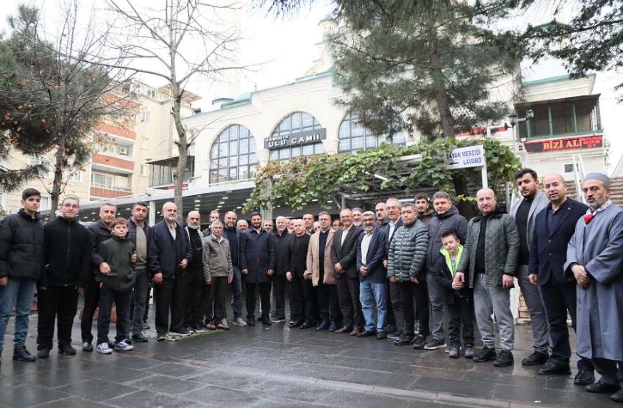 KÂĞITHANE’DE GENÇLER HER PAZAR SABAH NAMAZINDA BULUŞUYOR