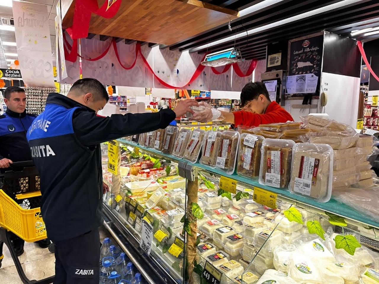 KÂĞITHANE’DE GIDA İŞLETMELERİNE HİJYEN DENETİMİ