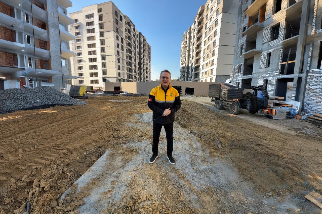 BAŞKAN KARTOĞLU KENTSEL DÖNÜŞÜM ÇALIŞMALARINI YERİNDE İNCELEDİ