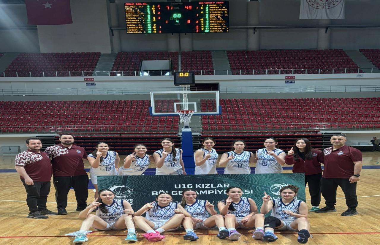 Büyükşehir U 16 Kızlar Takımı Bölge Şampiyonu
