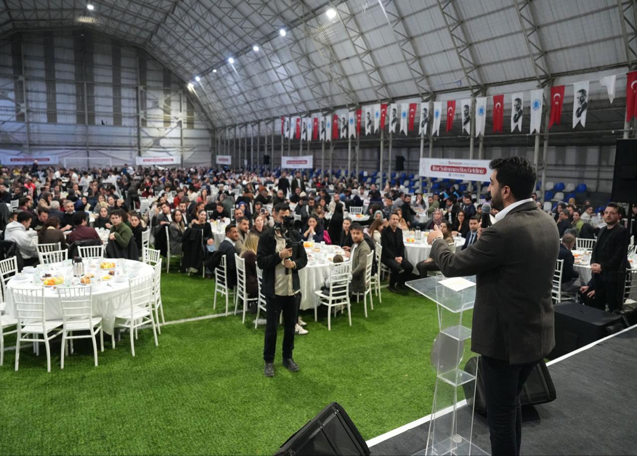 Başkan Bingöl Tuzla Belediyesi personeliyle iftarda buluştu