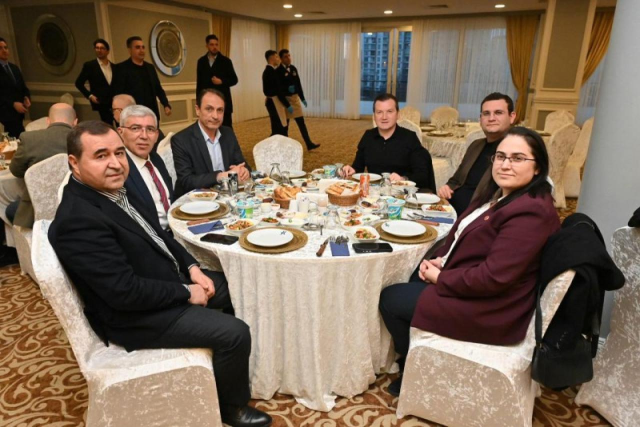 Başkan Balcıoğlu, Küçükçekmece’de iftara katıldı