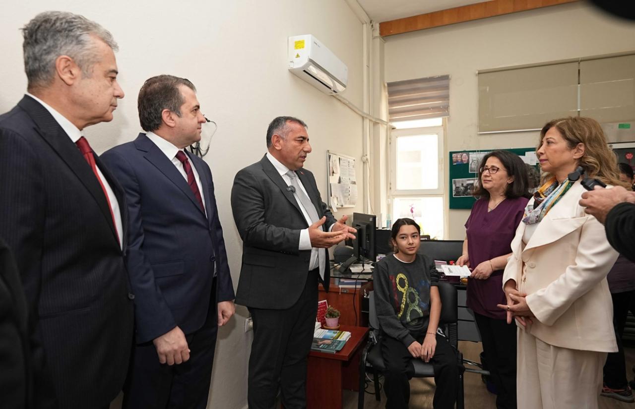 Büyükşehir’den Kadınlara Rahim Ağzı Kanseri Aşısı