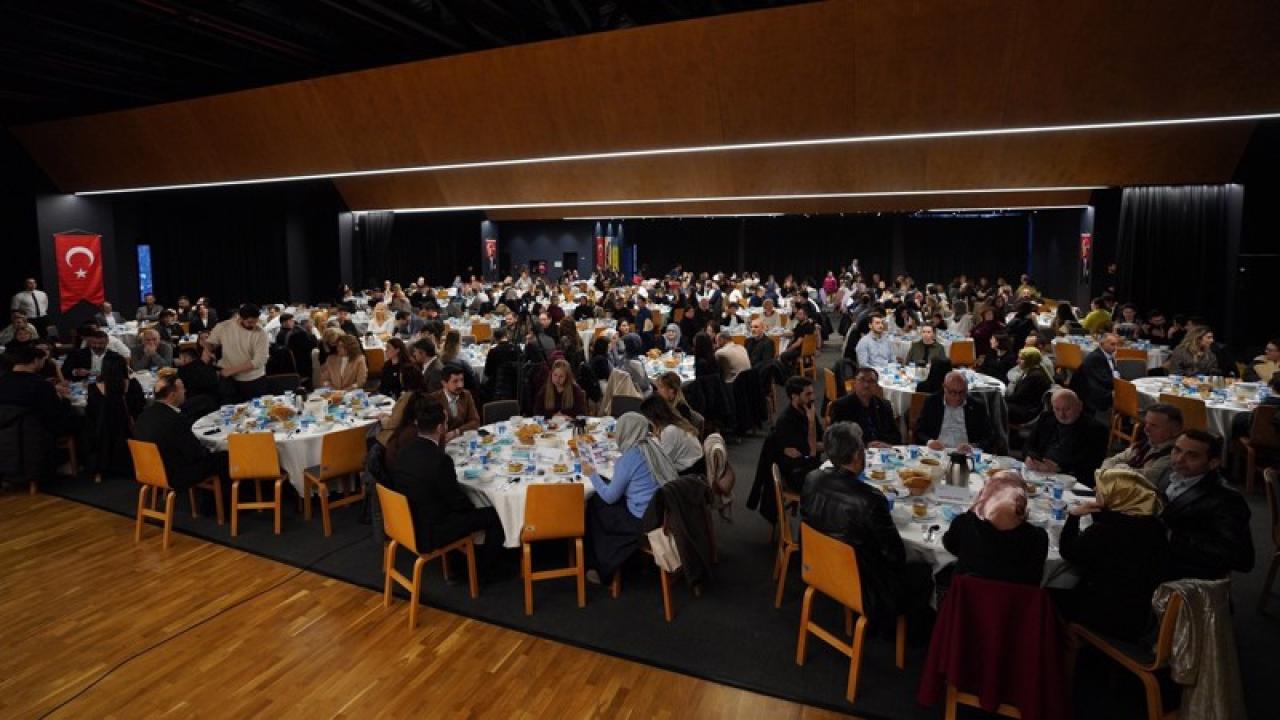 TIP BAYRAMI’NDA SAĞLIK ÇALIŞANLARI AYNI SOFRADA BULUŞTU