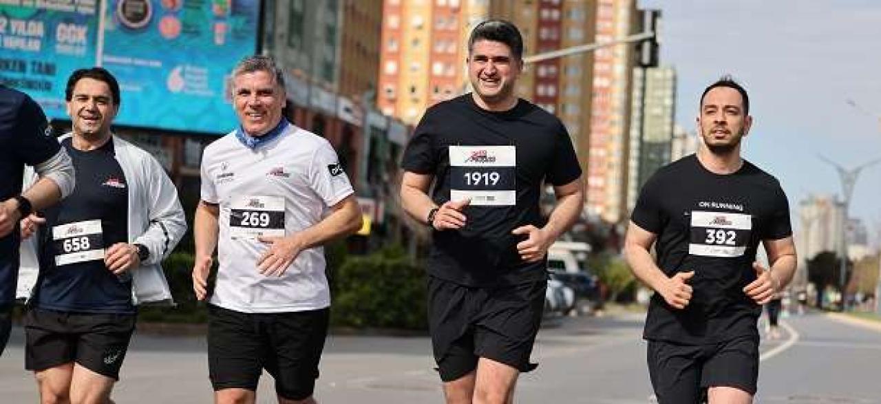 1200 SPORCU ATA KOŞUSU’NDA TER DÖKTÜ