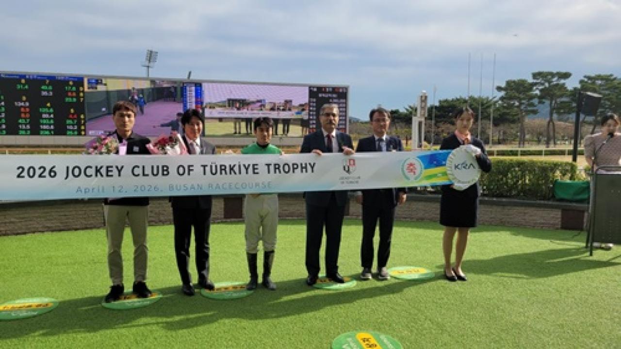 Güney Kore'de düzenlenen TJK Koşusu'nu Beolgyo Masulsa kazandı