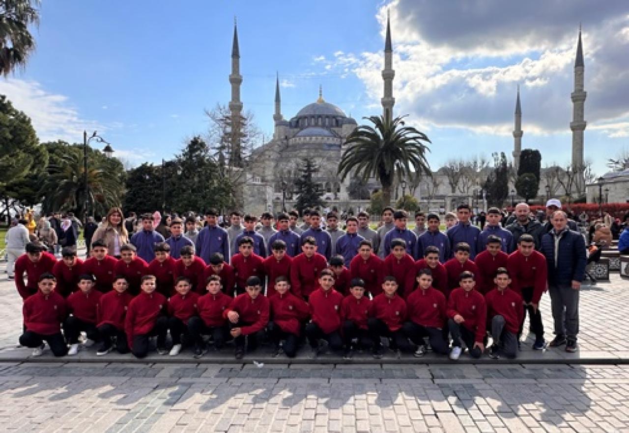 Apranti Eğitim Merkezi öğrencilerinden tarihi yerlere ziyaret