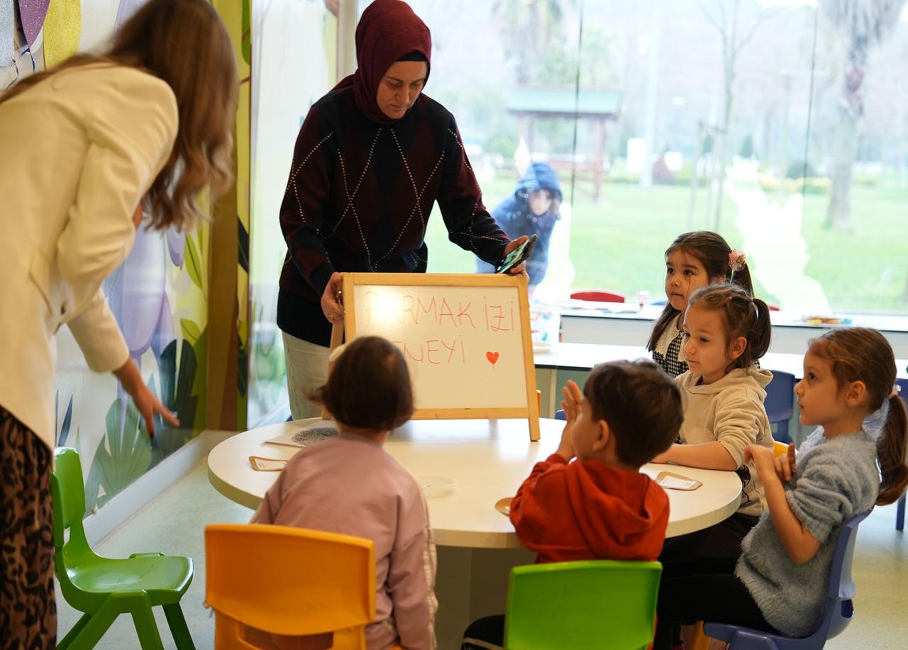 Tuzla’da annelere nefes aldıran hizmet: Saatlik Bakım Merkezleri