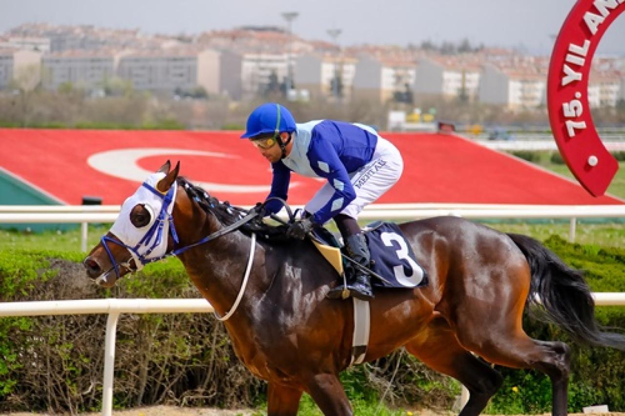 Ankara'da ilkbahar - yaz yarış sezonu başladı