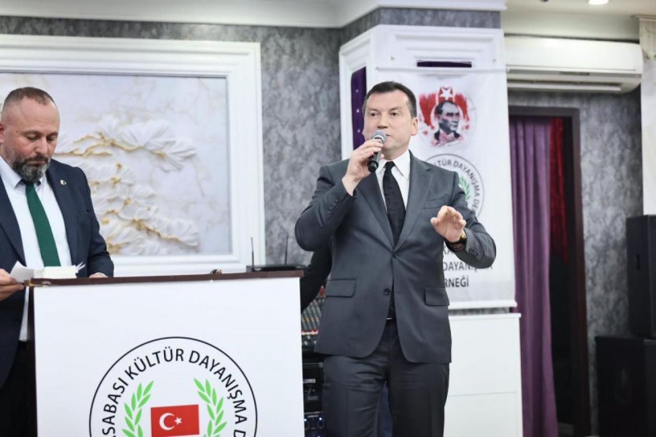 Başkan Balcıoğlu, Tokat Almus Cihet Kasabası Kültür Dayanışma Derneği’nin düzenlediği dernek gecesine katıldı