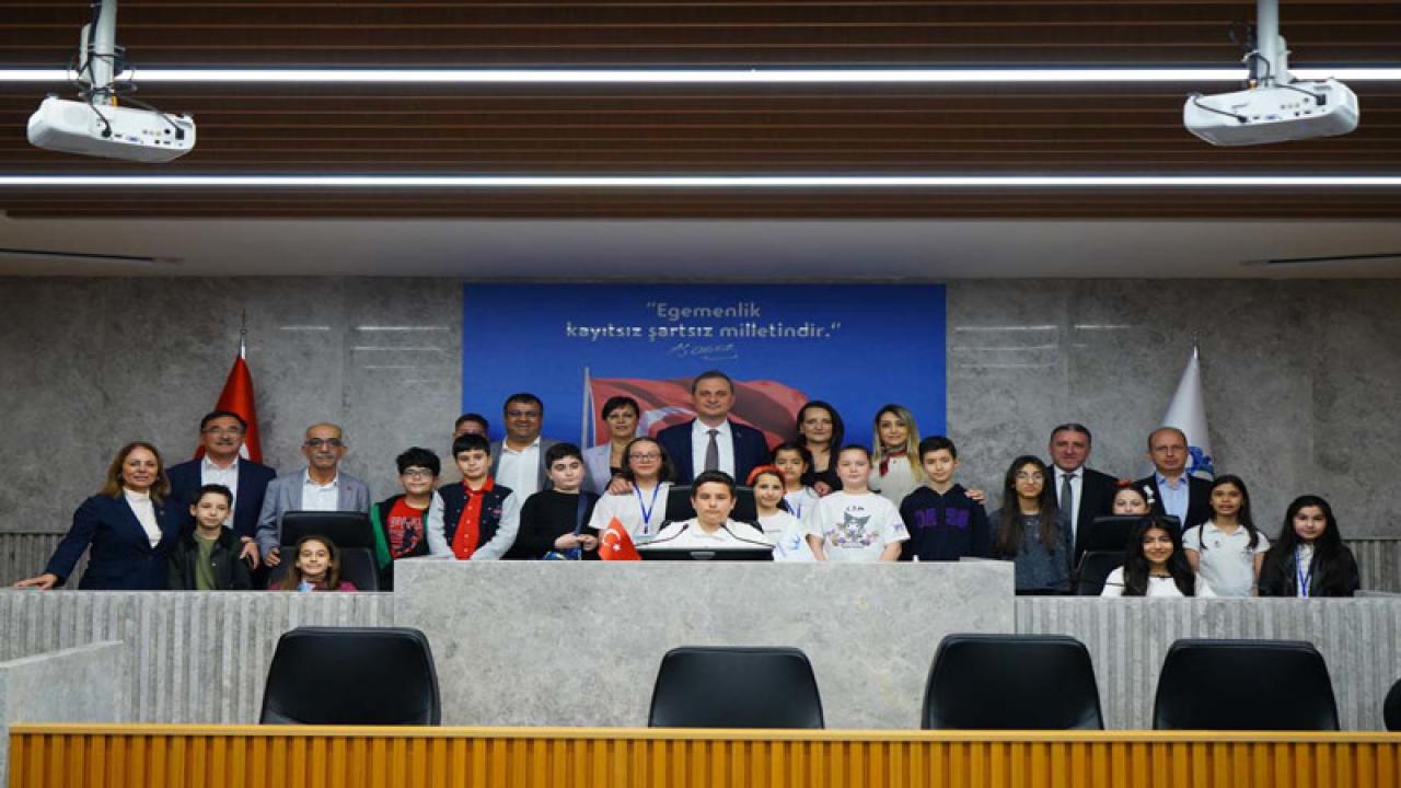 ÇOCUK MECLİSİ ÜYELERİ HAYALLERİNDEKİ BEYLİKDÜZÜ’NÜ ANLATTI