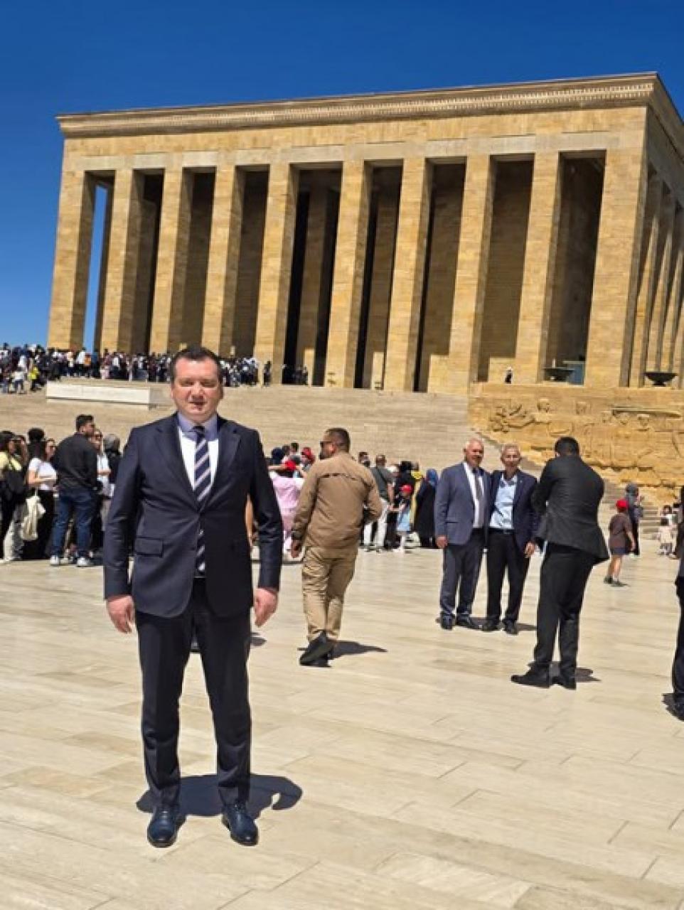 Başkan Balcıoğlu, Anıtkabir’i ziyaret etti