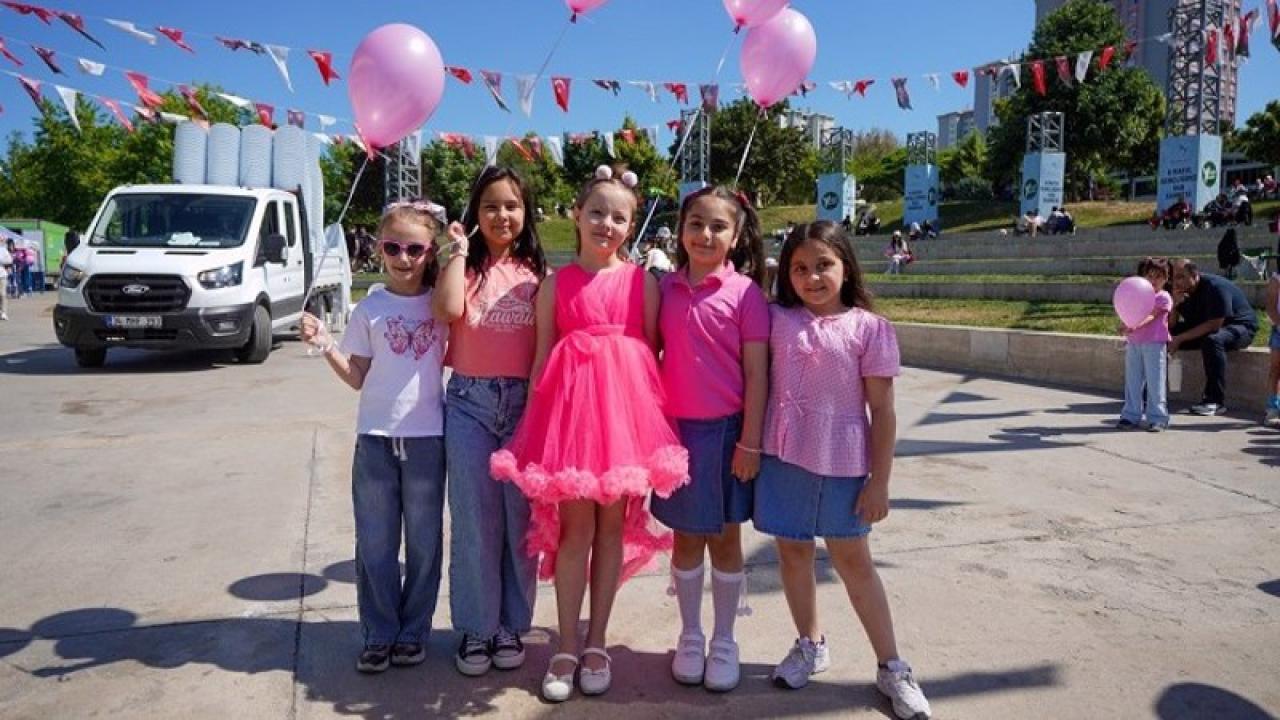 ALMİRA İÇİN UMUT BALONLARI GÖKYÜZÜNE BIRAKILDI