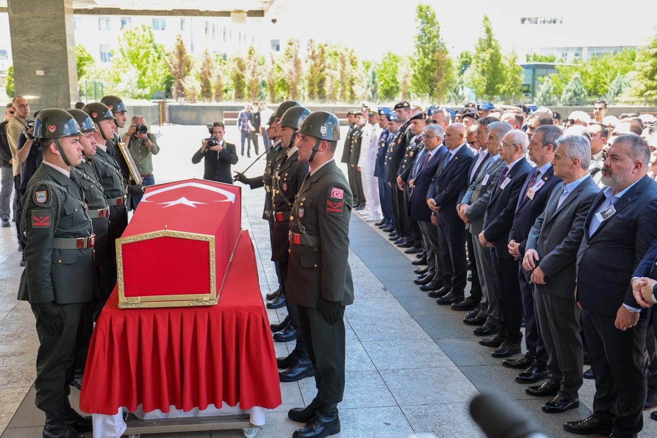CHP Genel Başkanı Kemal Kılıçdaroğlu, Fevzi Tunç Türeli'nin Cenaze Törenine Katıldı