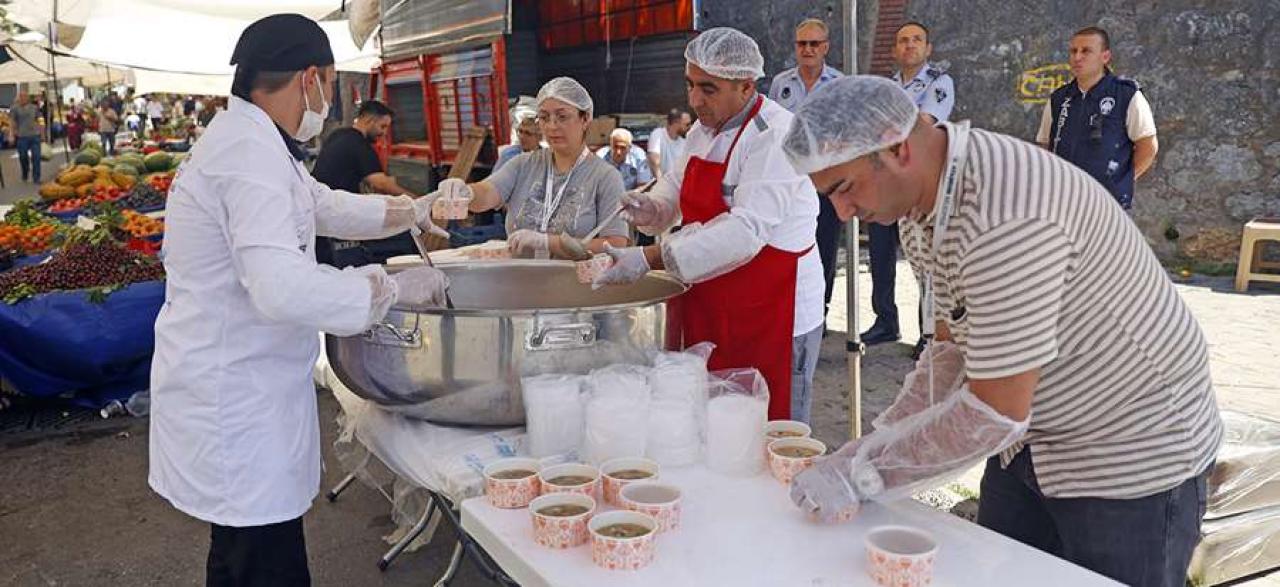 AŞURE İKRAMI BAŞLADI