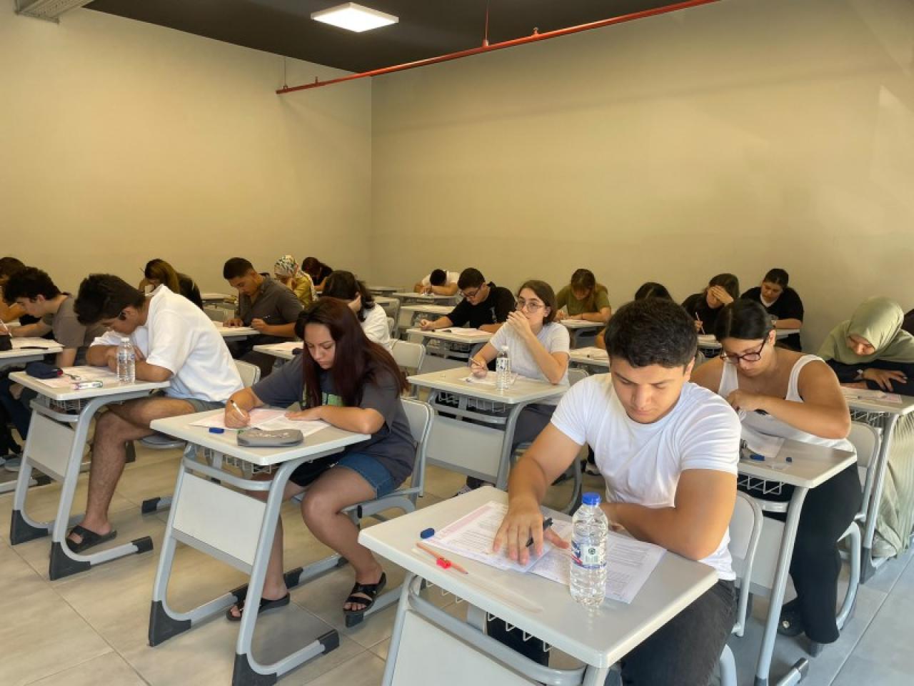 Silivri Belediyesi'nden LGS ve YKS Adaylarına Ücretsiz Eğitim Desteği
