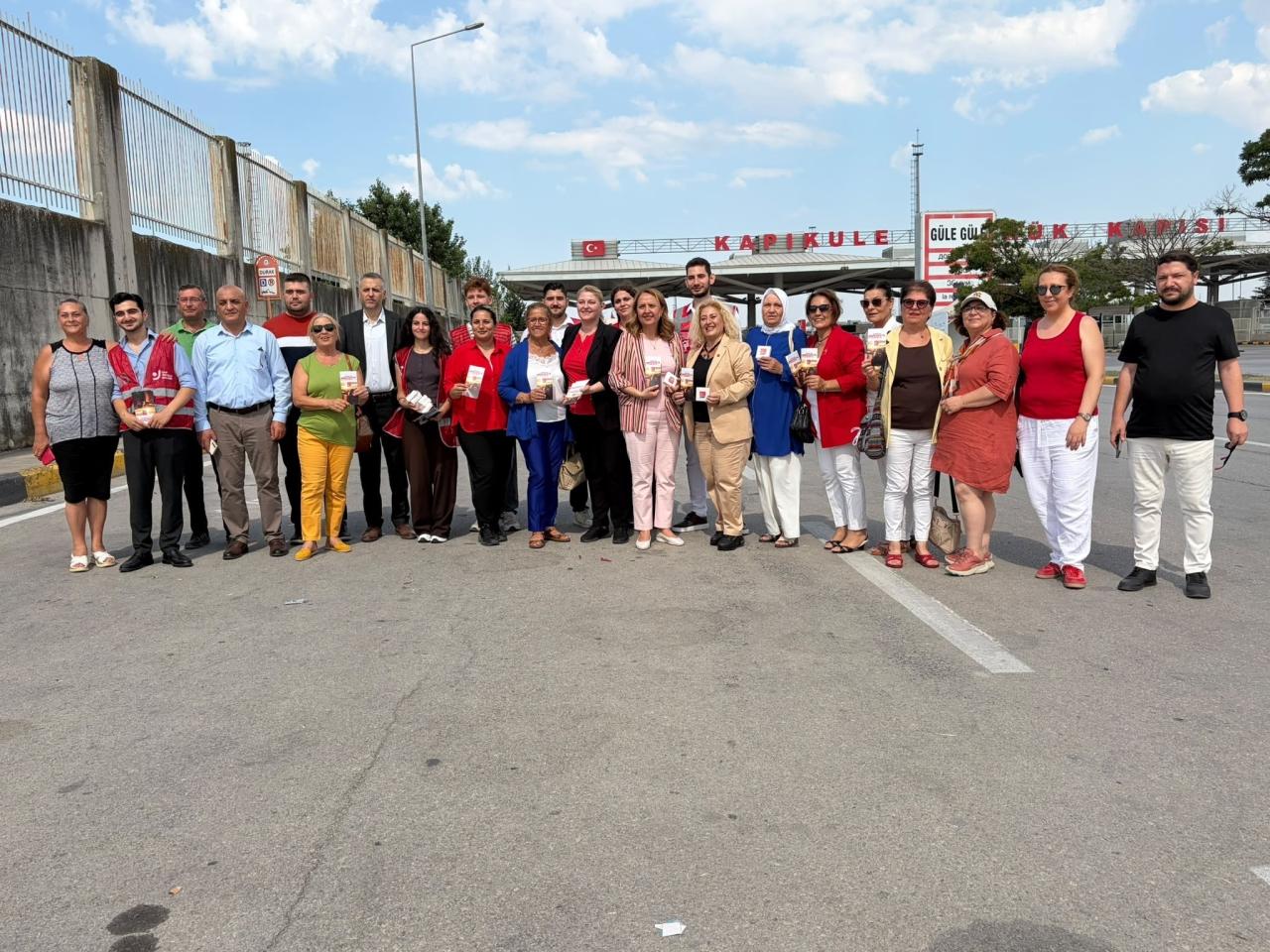 Semra Dinçer, Kapıkule Sınır Kapısı'nda Gurbetçilerin Sorunlarını Dinledi
